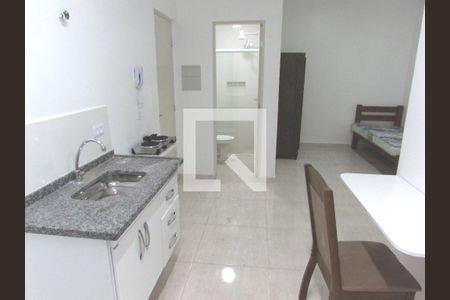Sala/Quarto/Cozinha  de kitnet/studio para alugar com 2 quartos, 28m² em Vila Sonia, São Paulo