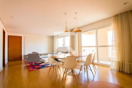 Sala de apartamento para alugar com 3 quartos, 136m² em Vila Valparaiso, Santo André