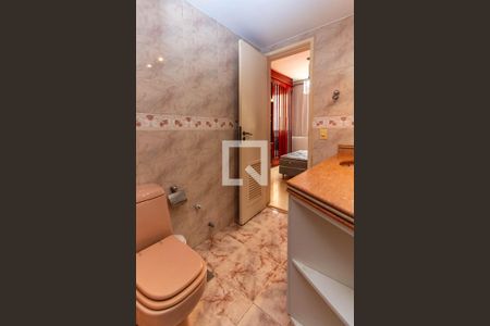 Apartamento à venda com 109m², 3 quartos e 1 vaga Apartamento à venda com 109m², 3 quartos e 1 vagaBanheiro da Suíte