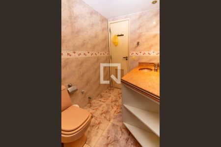 Apartamento à venda com 109m², 3 quartos e 1 vaga Apartamento à venda com 109m², 3 quartos e 1 vagaBanheiro da Suíte