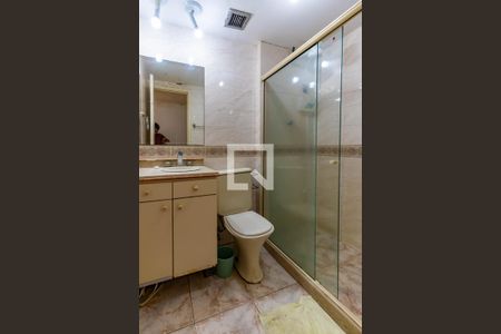 Apartamento à venda com 109m², 3 quartos e 1 vaga Apartamento à venda com 109m², 3 quartos e 1 vagaBanheiro Social