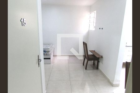 Entrada de kitnet/studio para alugar com 1 quarto, 28m² em Vila Sonia, São Paulo