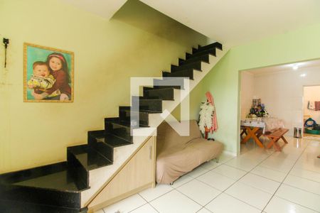Sala de casa à venda com 3 quartos, 101m² em Cidade Antônio Estêvão de Carvalho, São Paulo