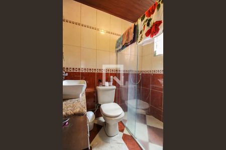 Casa à venda com 360m², 3 quartos e 1 vaga Casa à venda com 360m², 3 quartos e 1 vagaBanheiro