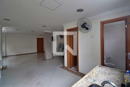 Apartamento para alugar com 52m², 2 quartos e 1 vagaÁrea comum - Salão de festas