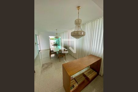 Sala de apartamento para alugar com 4 quartos, 358m² em São José, Belo Horizonte