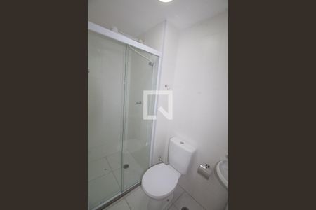 Banheiro de apartamento para alugar com 1 quarto, 30m² em Vila Ema, São Paulo