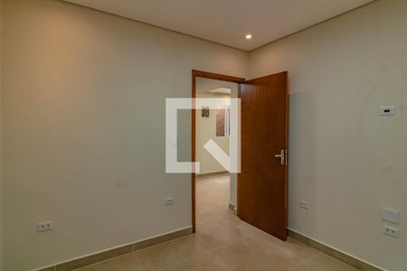 Quarto 1 de casa para alugar com 2 quartos, 58m² em Vila Guarani , São Paulo
