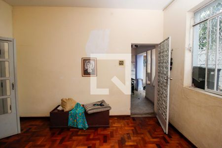 Sala de casa para alugar com 4 quartos, 220m² em Santa Efigênia, Belo Horizonte