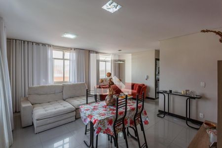 Sala de apartamento para alugar com 3 quartos, 100m² em Santa Tereza, Belo Horizonte