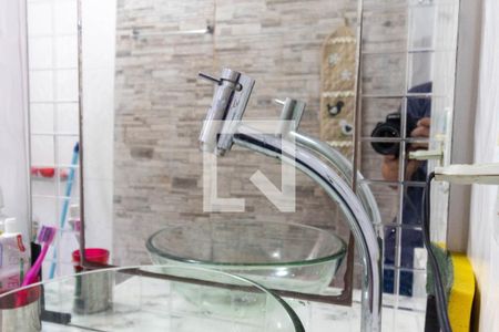 Casa para alugar com 100m², 2 quartos e 1 vagaBanheiro - torneira