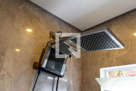 Casa para alugar com 100m², 2 quartos e 1 vagaChuveiro