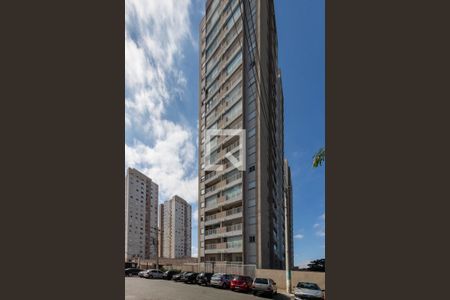 Apartamento para alugar com 41m², 2 quartos e 1 vaga Apartamento para alugar com 41m², 2 quartos e 1 vagaFachada