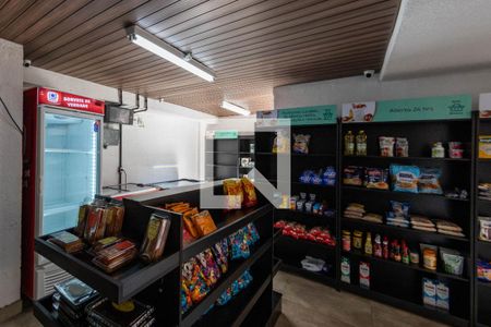 Apartamento para alugar com 41m², 2 quartos e 1 vaga Apartamento para alugar com 41m², 2 quartos e 1 vagaÁrea comum - Mercadinho