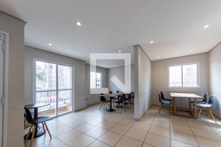 Apartamento para alugar com 41m², 2 quartos e 1 vaga Apartamento para alugar com 41m², 2 quartos e 1 vagaÁrea comum - Salão de festas