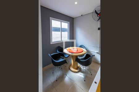Apartamento para alugar com 41m², 2 quartos e 1 vaga Apartamento para alugar com 41m², 2 quartos e 1 vagaÁrea comum - Salão de jogos