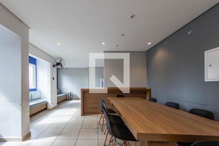 Apartamento para alugar com 41m², 2 quartos e 1 vaga Apartamento para alugar com 41m², 2 quartos e 1 vagaÁrea comum - Salão de festas