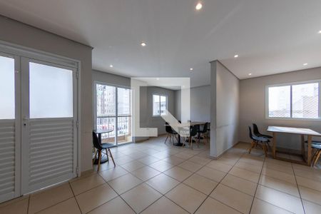 Apartamento para alugar com 41m², 2 quartos e 1 vaga Apartamento para alugar com 41m², 2 quartos e 1 vagaÁrea comum - Salão de festas
