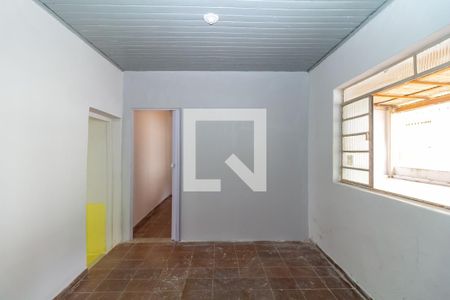 Sala de casa à venda com 2 quartos, 274m² em Vila Portuguesa, São Paulo