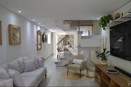 Sala de casa à venda com 3 quartos, 230m² em Vila Mariana, São Paulo