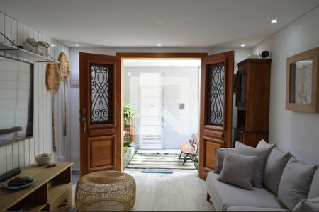 Sala de casa à venda com 3 quartos, 230m² em Vila Mariana, São Paulo