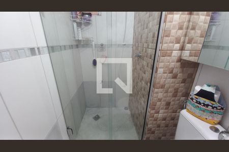 Apartamento à venda com 70m², 2 quartos e 1 vaga Apartamento à venda com 70m², 2 quartos e 1 vagaBanheiro