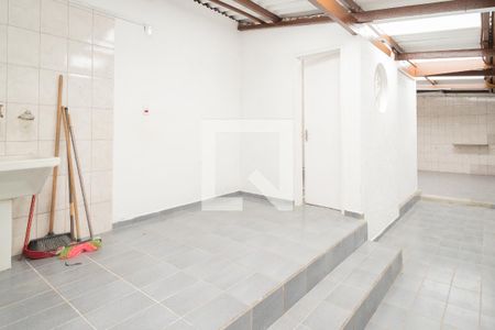 Casa à venda com 256m², 2 quartos e 2 vagasÁrea de Serviço 2