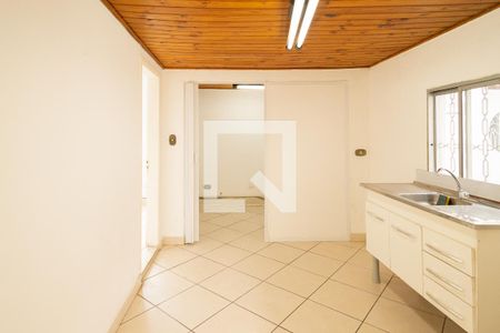 Casa à venda com 256m², 2 quartos e 2 vagasCozinha 