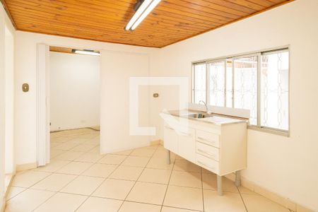 Casa à venda com 256m², 2 quartos e 2 vagasCozinha 