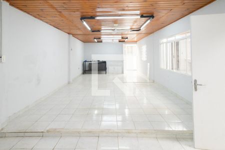 Casa à venda com 256m², 2 quartos e 2 vagasSalão 