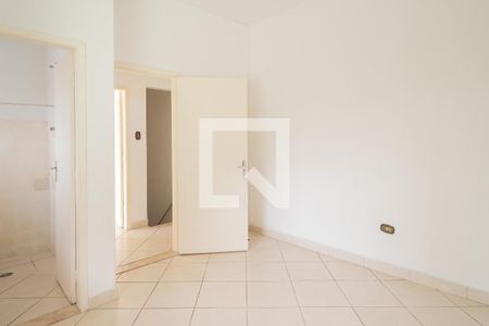 Casa à venda com 256m², 2 quartos e 2 vagasSuíte 