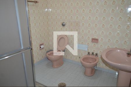 Casa à venda com 120m², 3 quartos e sem vagaBanheiro