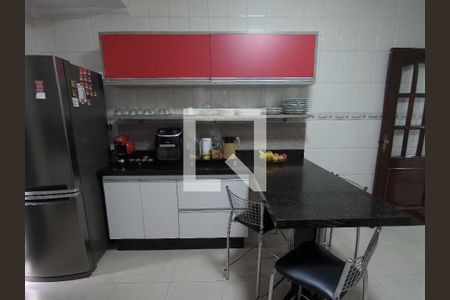 Casa à venda com 100m², 3 quartos e 2 vagasCozinha