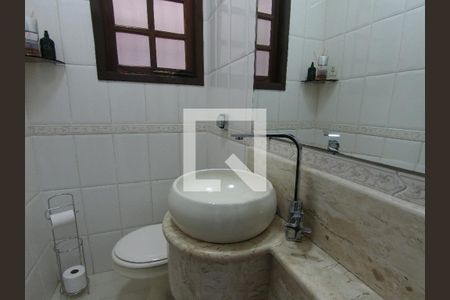 Casa à venda com 100m², 3 quartos e 2 vagasLavabo