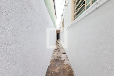 Casa para alugar com 40m², 1 quarto e sem vaga Casa para alugar com 40m², 1 quarto e sem vagaCorredor de Entrada