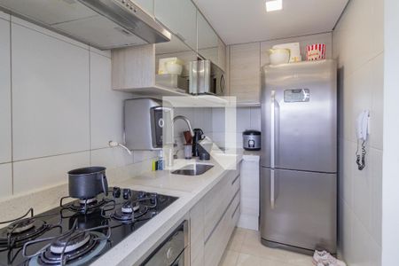 Apartamento à venda com 47m², 2 quartos e 1 vagaCozinha e área de serviço