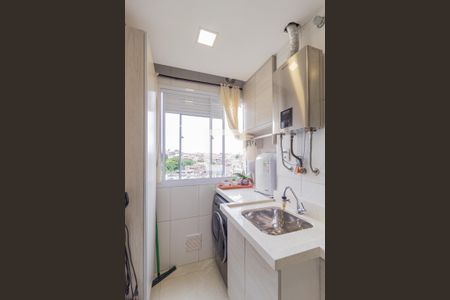 Apartamento à venda com 47m², 2 quartos e 1 vagaCozinha e área de serviço