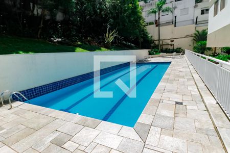 Apartamento à venda com 79m², 3 quartos e 2 vagas Apartamento à venda com 79m², 3 quartos e 2 vagasÁrea comum - Piscina