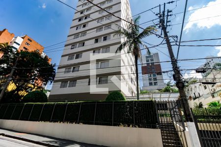 Apartamento à venda com 79m², 3 quartos e 2 vagas Apartamento à venda com 79m², 3 quartos e 2 vagasFachada e portaria