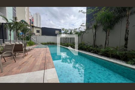 Studio à venda com 27m², 1 quarto e sem vaga Studio à venda com 27m², 1 quarto e sem vagaPiscina