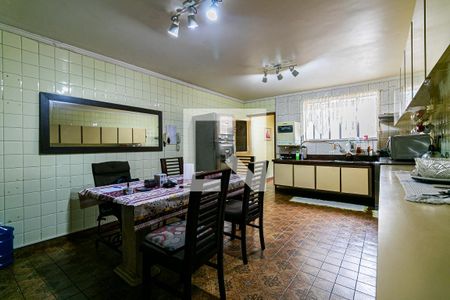 Casa à venda com 249m², 3 quartos e 1 vaga Casa à venda com 249m², 3 quartos e 1 vagaCozinha