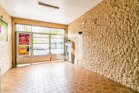 Casa à venda com 249m², 3 quartos e 1 vaga Casa à venda com 249m², 3 quartos e 1 vagaGaragem