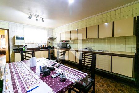 Casa à venda com 249m², 3 quartos e 1 vaga Casa à venda com 249m², 3 quartos e 1 vagaCozinha