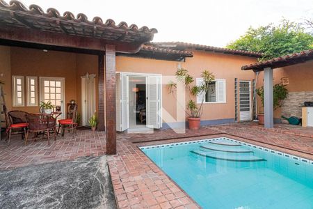 externo de casa à venda com 3 quartos, 200m² em Serra Grande, Niterói