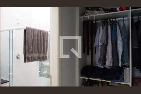 Casa à venda com 286m², 4 quartos e 4 vagasBanheiro da Suíte