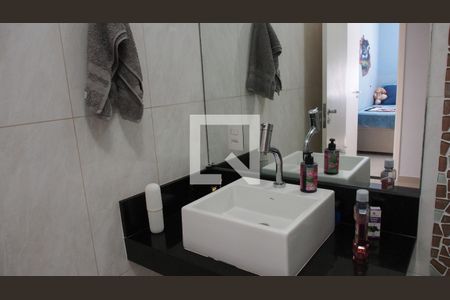 Casa à venda com 286m², 4 quartos e 4 vagasBanheiro