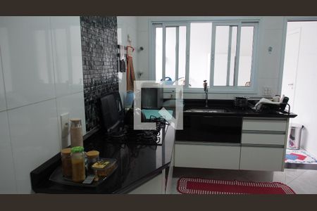 Casa à venda com 286m², 4 quartos e 4 vagasCozinha