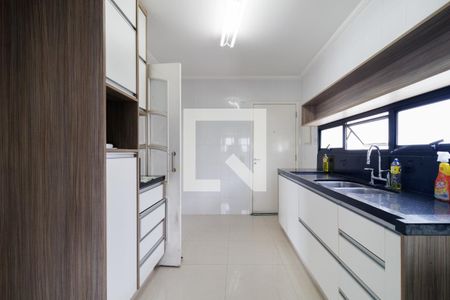 Apartamento à venda com 125m², 3 quartos e 3 vagas Apartamento à venda com 125m², 3 quartos e 3 vagasCozinha