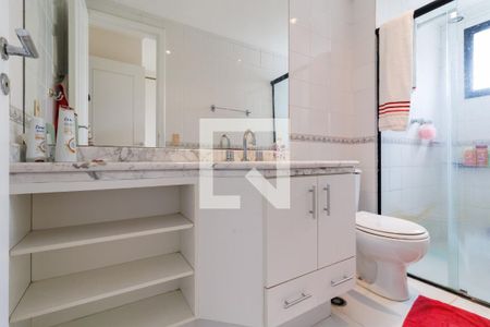 Apartamento à venda com 125m², 3 quartos e 3 vagas Apartamento à venda com 125m², 3 quartos e 3 vagasBanheiro da Suíte 2
