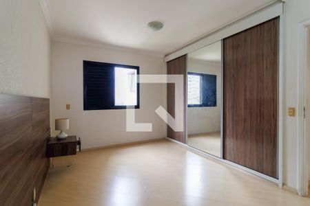 Apartamento à venda com 125m², 3 quartos e 3 vagas Apartamento à venda com 125m², 3 quartos e 3 vagasSuíte 1